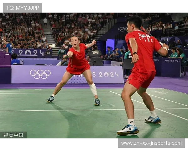 羽毛球内角外角